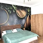 Aner 8 Luxurioeses Haus Im Haus Fuer Bis Zu 6 Personen Mit Infrarotsauna Dresden
