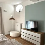 Aner 8 Luxurioeses Haus Im Haus Fuer Bis Zu 6 Personen Mit Infrarotsauna Dresde
